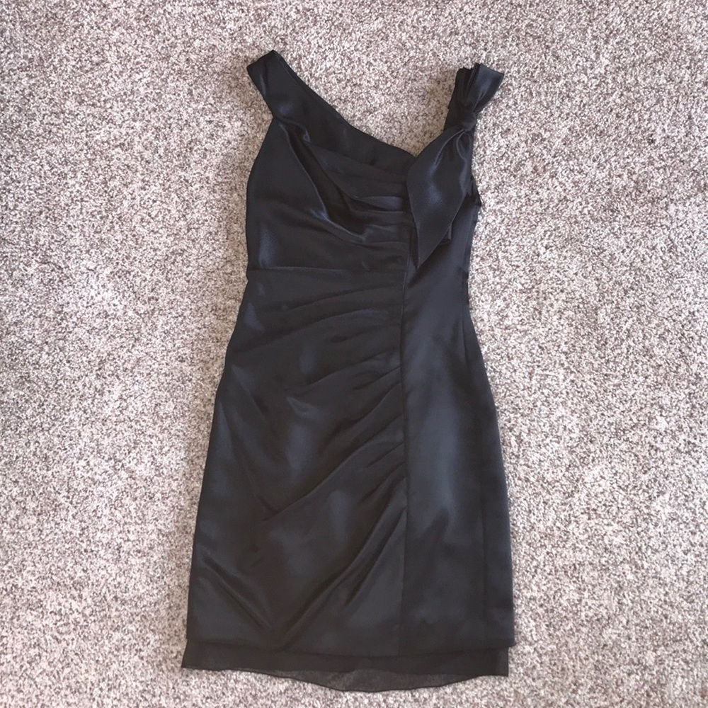 Vera Wang Black Formal Dress